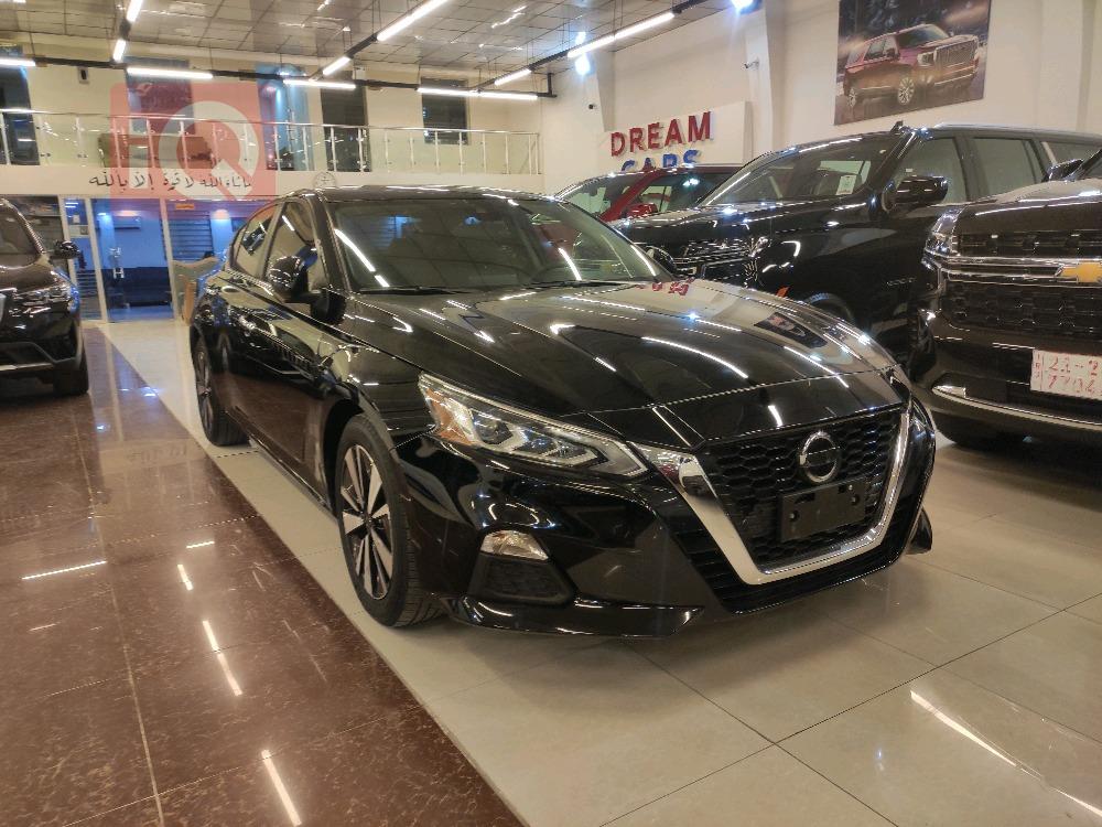 نیسان ئەلتیما